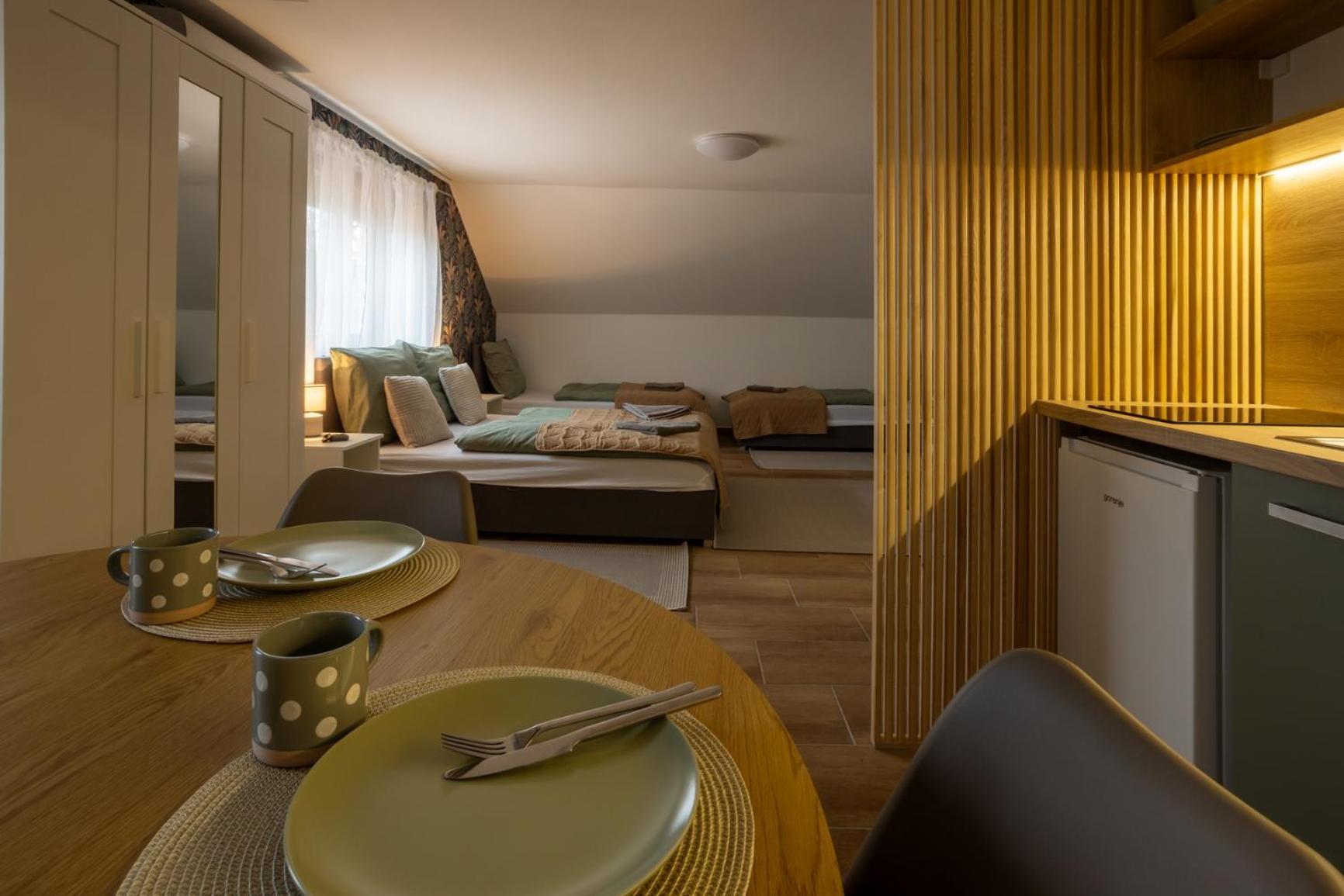 Rp Apartmanhaz Demjén Eksteriør bilde